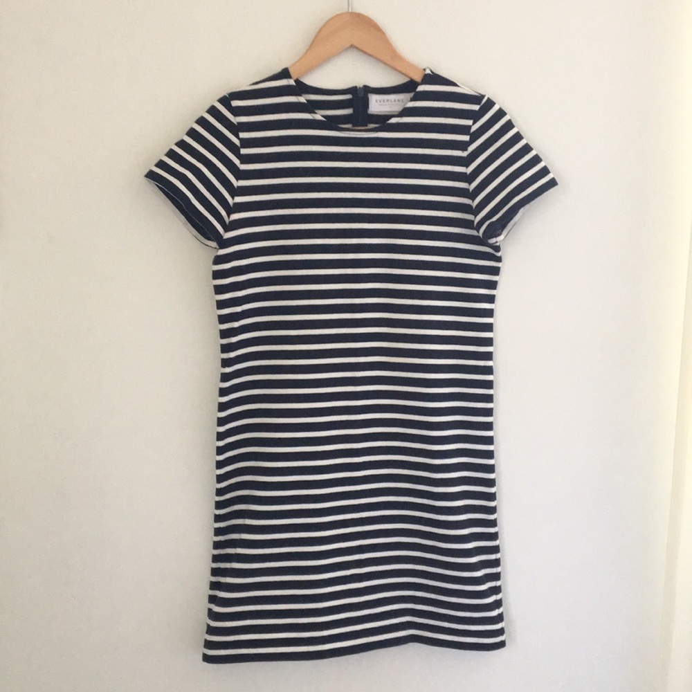 Everlane structures T-shirt dress, size small